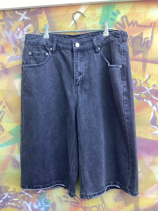 XXII 3/4 Denim Shorts